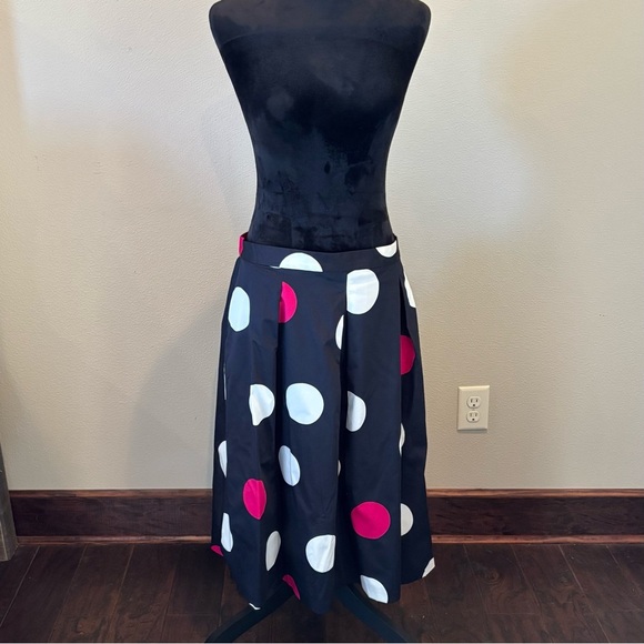 Talbots Pleated Polka Dot A-Line Skirt, size 16, Whimsical Office Church Trendy - Picture 2 of 11